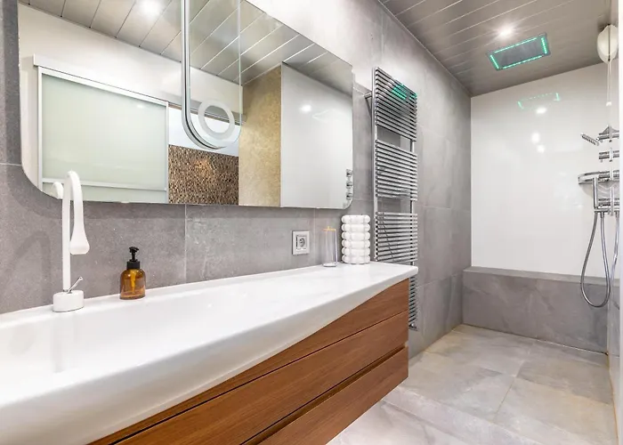 Dahlia - Appt 2 Et Piscine Apartman Biarritz